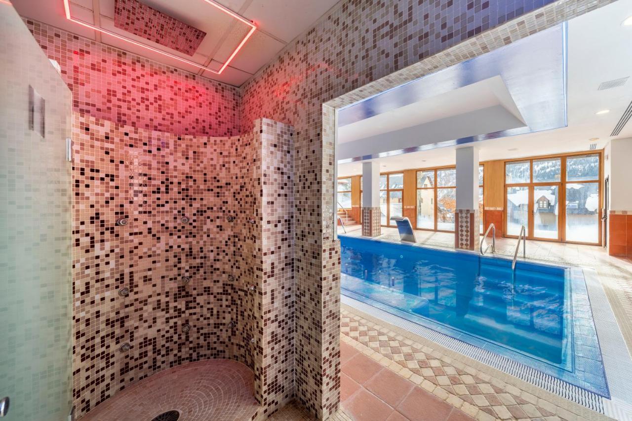 Eurostars Royal Tanau Hotel Baqueira Beret Exterior photo