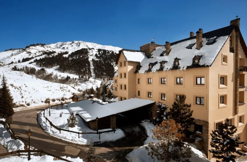 Eurostars Royal Tanau Hotel Baqueira Beret Exterior photo